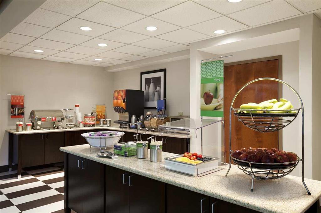 Hampton Inn & Suites Houston-Westchase Restaurant bilde