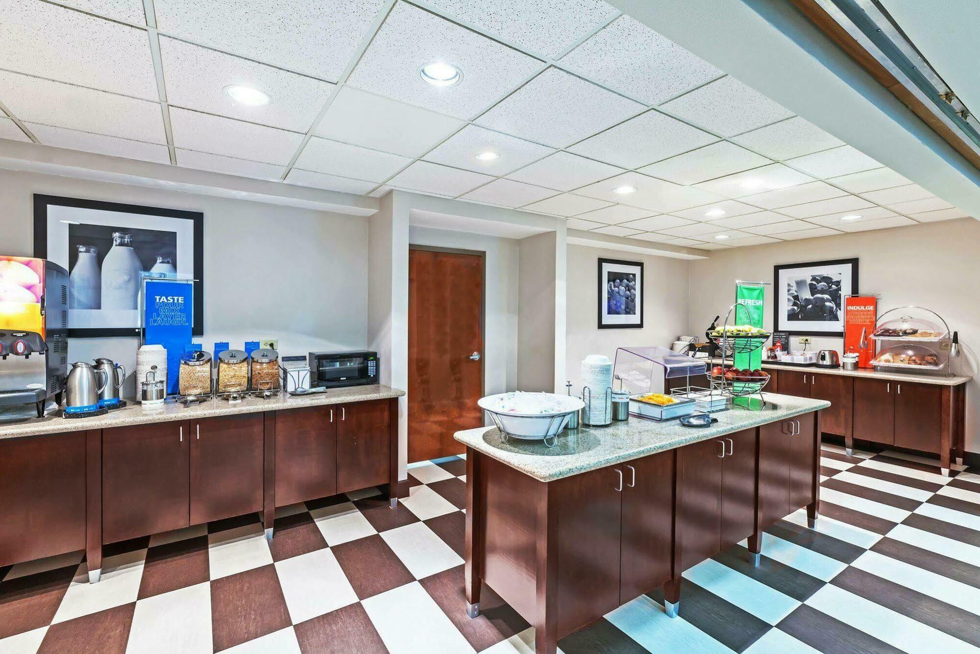 Hampton Inn & Suites Houston-Westchase Eksteriør bilde